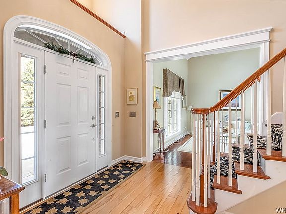 4th image of 622 Paradise Rd