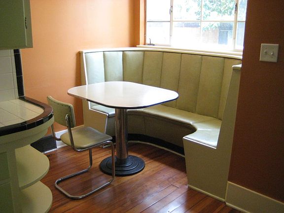 kitchen breakfast room