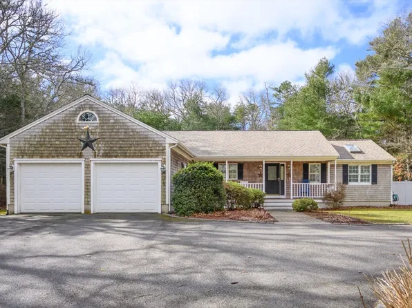 187 Great Neck Rd, Wareham, MA 02571