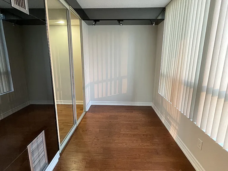 5785 Yonge St #207 — Photo 22