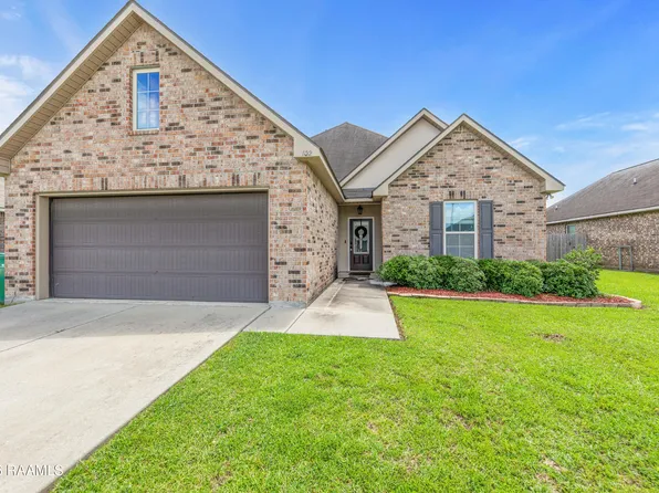 102 Saint Kenan St, Youngsville, LA 70592