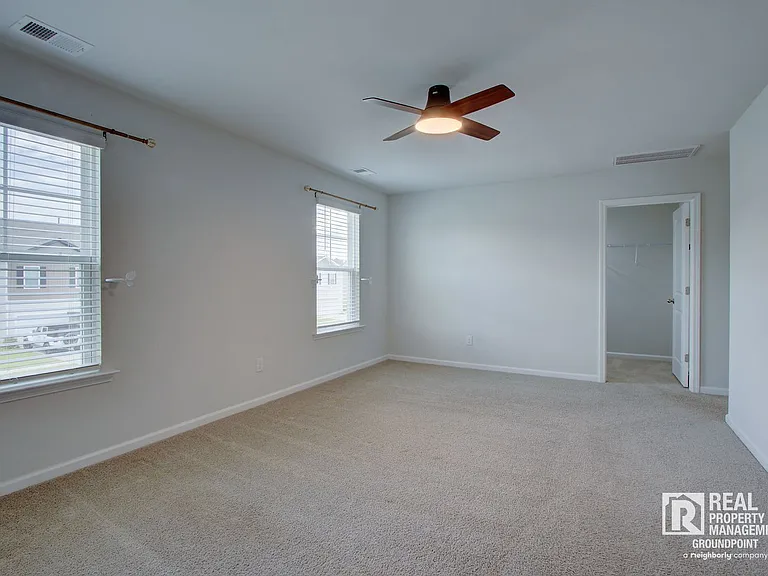 113 Hillsford Ln — Photo 14
