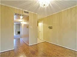 5th image of 15925 Archwood Ln