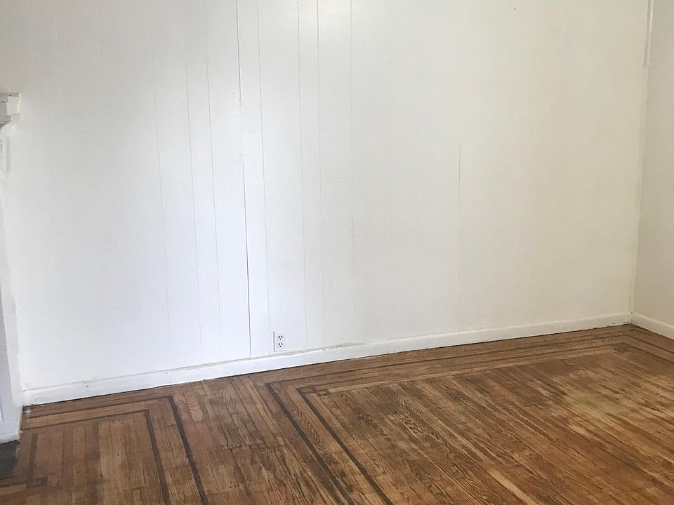 1st image of 483 Norfolk Ave #1