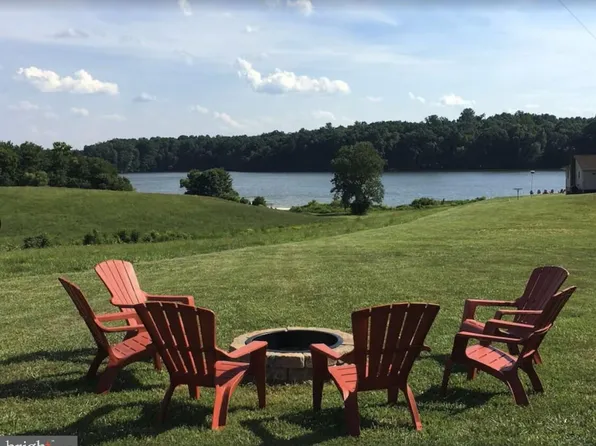 7007 Evans Family Pl, Mineral, VA 23117