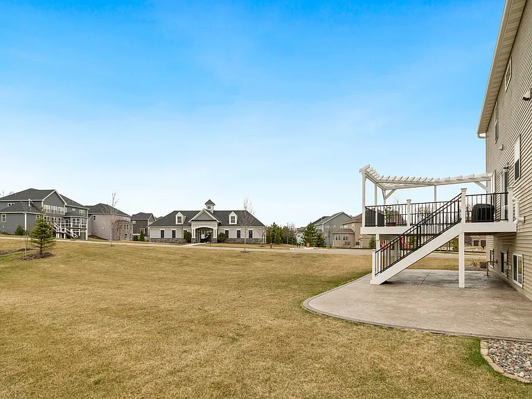 657 Aster Rd — Photo 29
