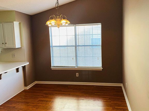 4th image of 2934 D Mulberry Ln