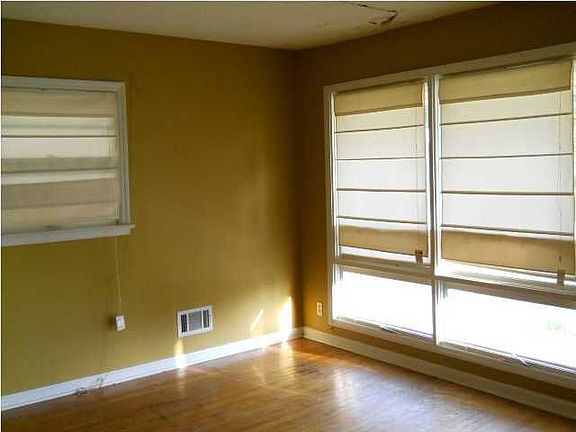2nd image of 6706 Cindy Dr