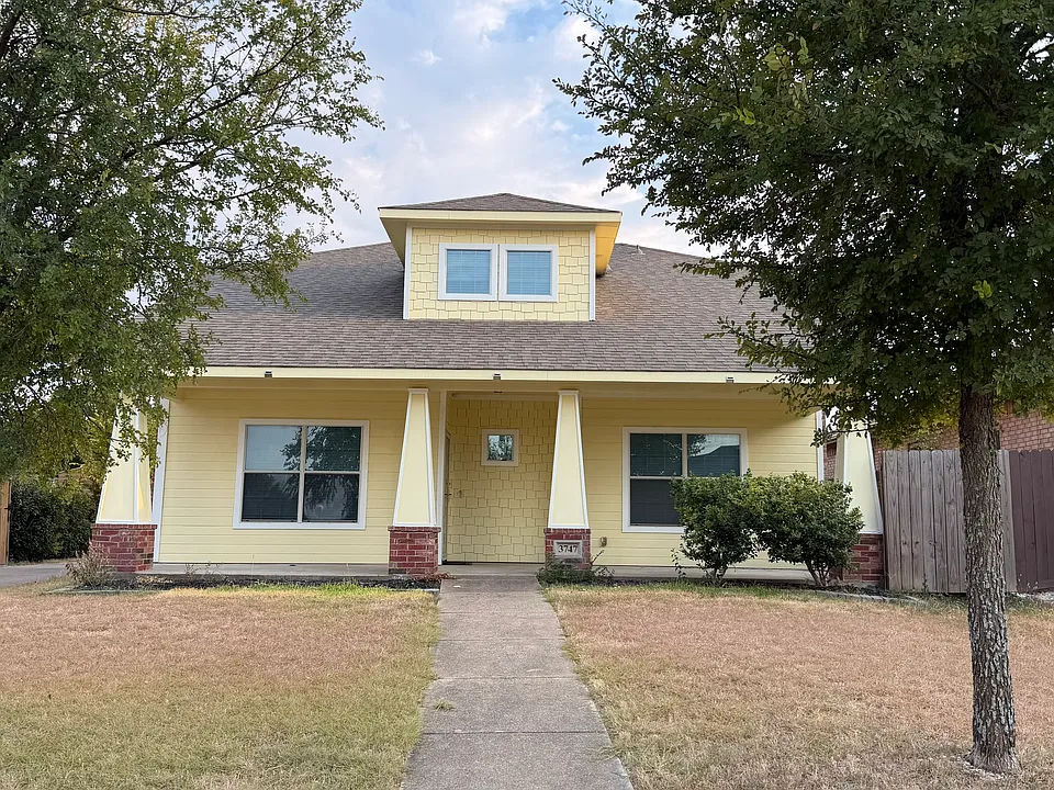 3747 Elise Way