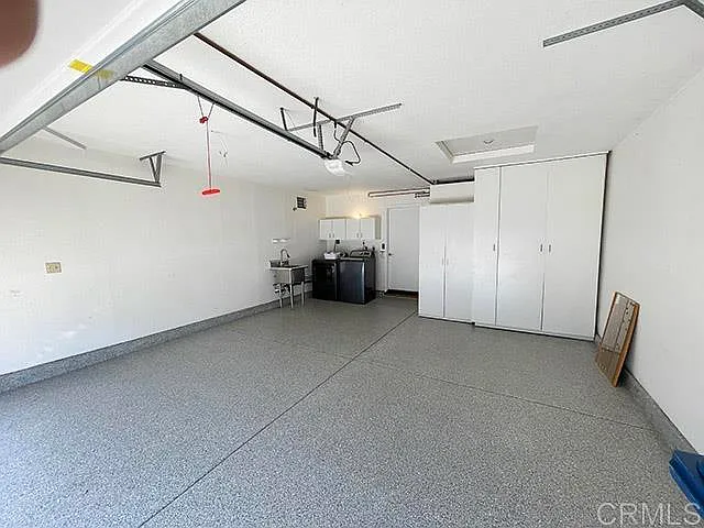 409 Windjammer Cir — Photo 11