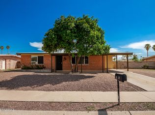 8320 E Vicksburg St, Tucson, AZ 85710