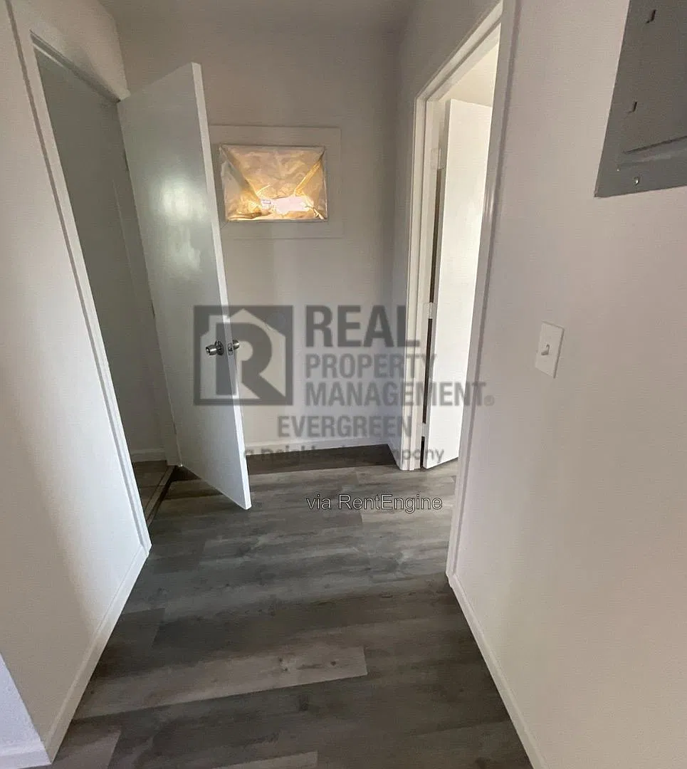 1 bed, 1.0 bath, 400 sqft, $995 — Photo 4