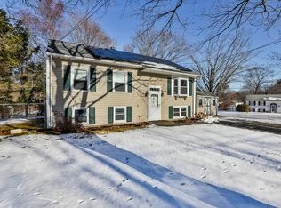 22 Drew St, Newburyport, MA 01950