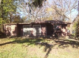 W142 Tombeau Blvd, Genoa City, WI 53128