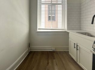 364 King St #1B, Charleston, SC 29401