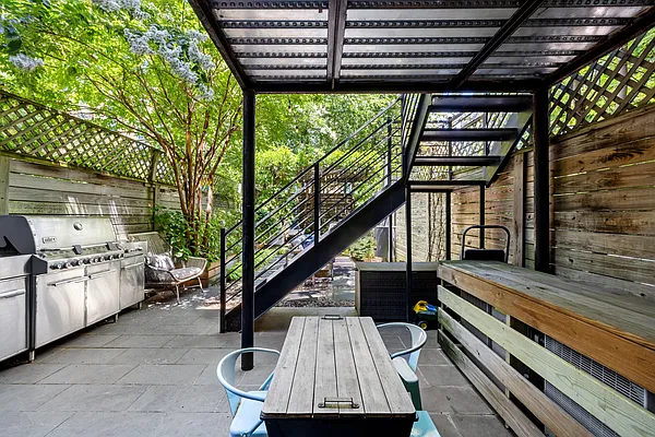 Sold by Compass | media 26