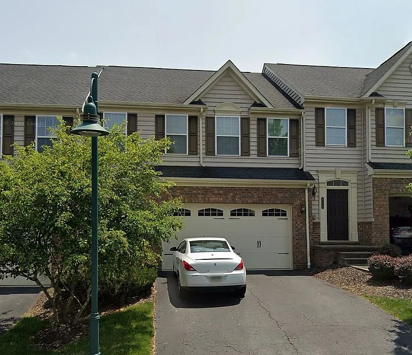 1st image of 811 Fairgate Dr
