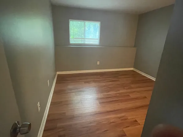5455 N Main St, Fall River, MA