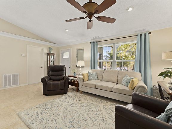 5th image of 726 NW Placid Avenue