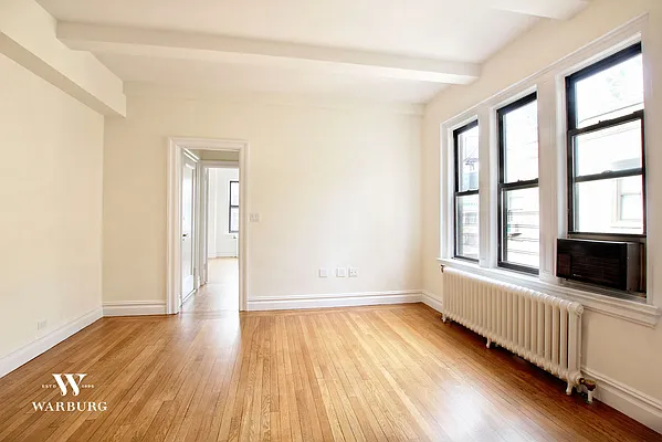 Rented by Warburg | media 51