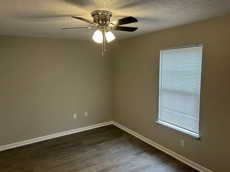 Falcon Crest One Bedroom