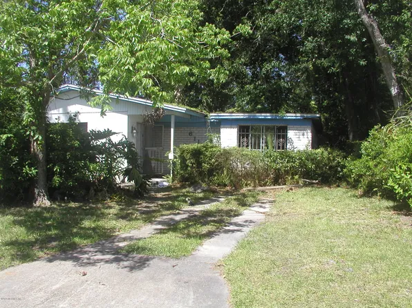 6110 Spirea St E, Jacksonville, FL 32209