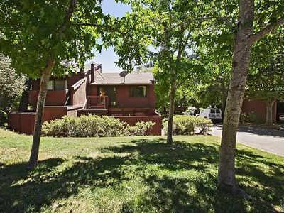 1 Love Ct, Fairfax, CA, 94930