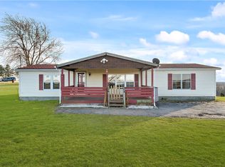285 Ridge Rd, Avella, PA 15312