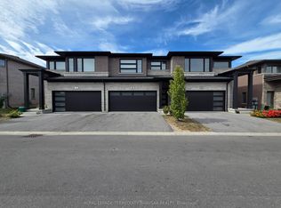 4552 Portage Rd #8, Niagara Falls, ON L2E 6A8