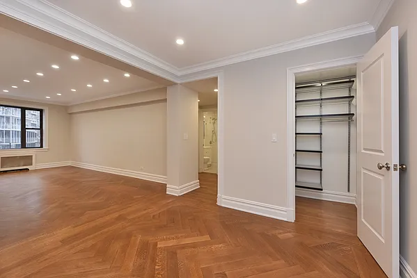 Sold by Robert E. Hill  | media 12