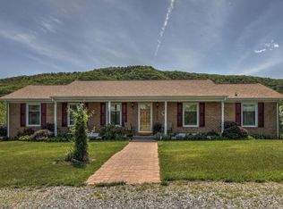 138 Daleview Dr, Daleville, VA 24083