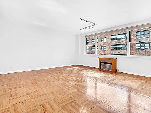 3rd image of 139 E 33rd St APT 10O
