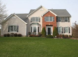 54 Matthews Farm Rd, Belle Mead, NJ 08502