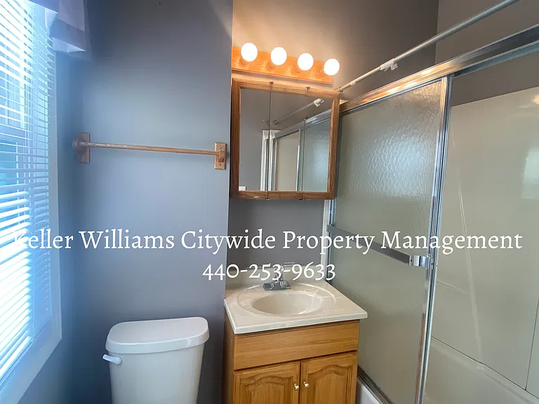 2 bedroom 2 bath townhome in Tremont — Photo 7