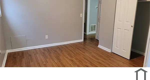 2 bed, 1200 sqft, $1,500 — Photo 3
