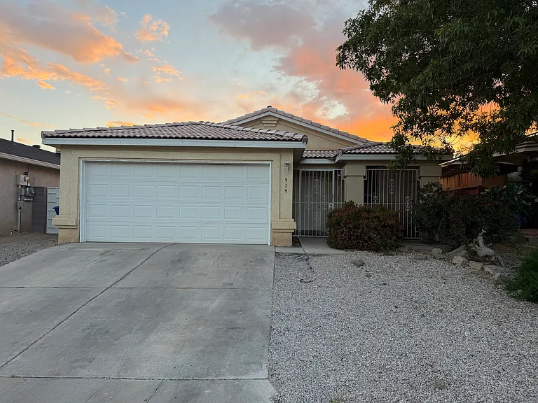 Peacock Dr SW — Photo 9