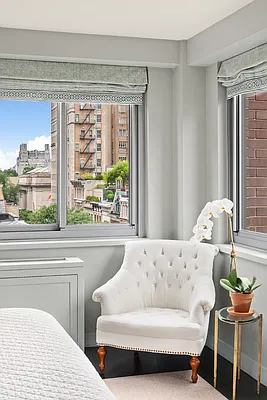 Sold by Compass | media 23