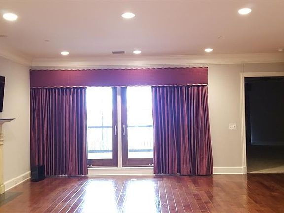 3rd image of 501 Samuels Ave APT 340
