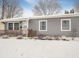 424 W Post Rd NW, Cedar Rapids, IA 52405