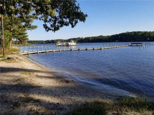 44 Deodara Dr, Hartfield, VA 23071