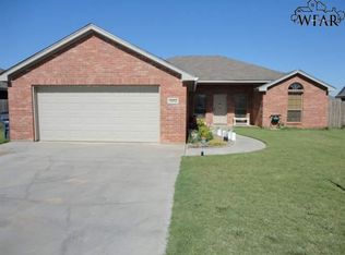 5452 Carlson St, Wichita Falls, TX 76302