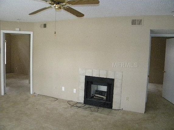 3rd image of 390 Woodside Dr Unit 108