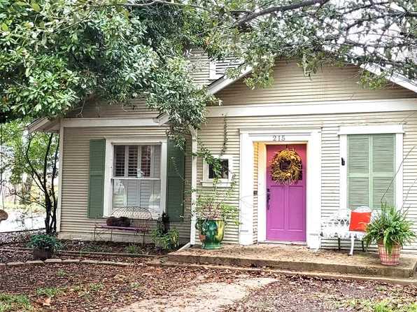 215 Forrest Ave, Cleburne, TX 76033