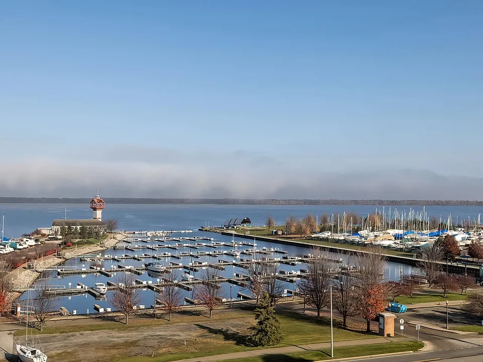 Lakehouse Luxury Apartments