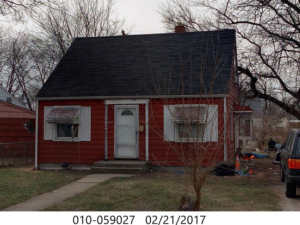 2nd image of 2433 Renwood Pl