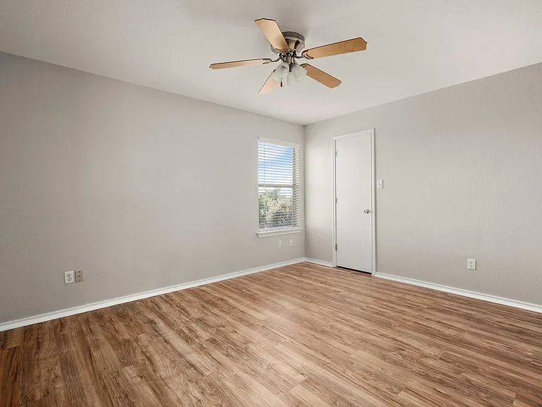 219 Brown St — Photo 18