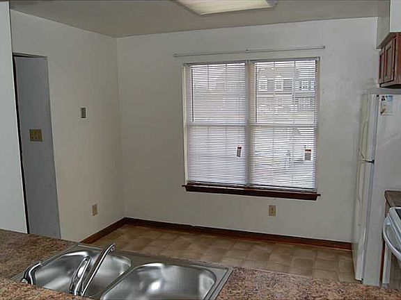 4th image of 3943 Lantana Pl