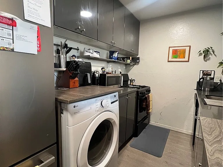 622 Westmount Dr #C — Photo 13