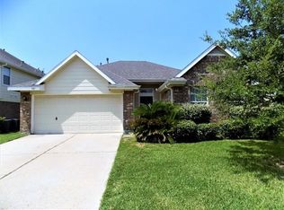 907 Almond St, Baytown, TX 77521