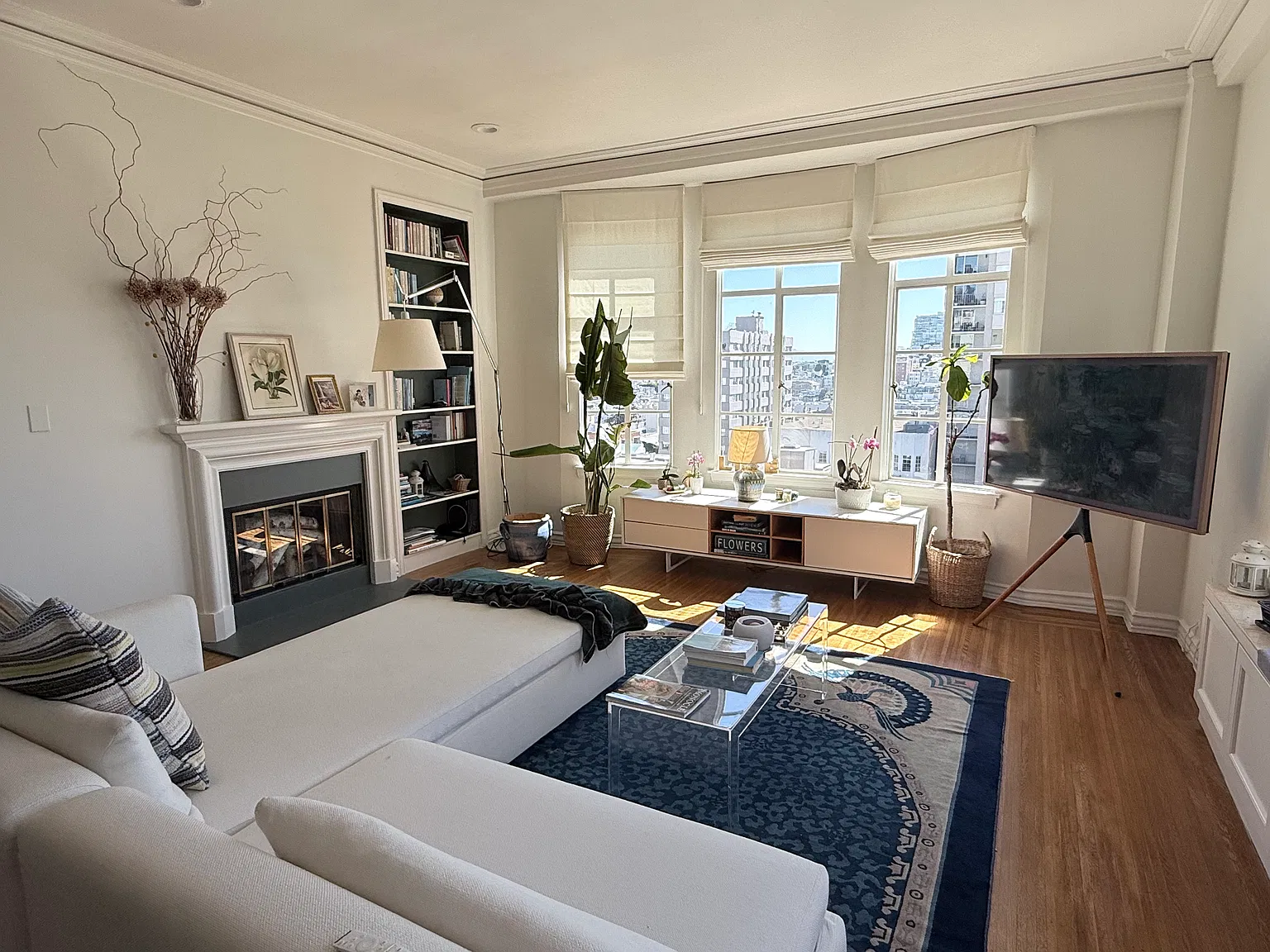 1 bed, 1000 sqft, $5,795 — Photo 2
